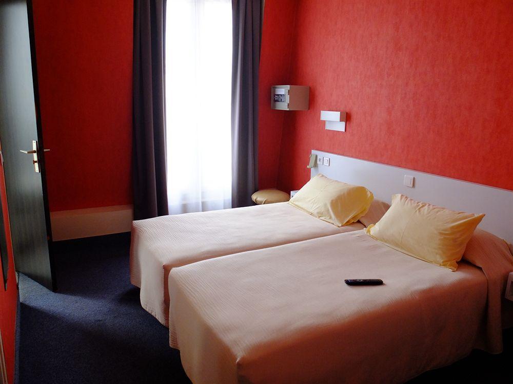 פריז Hotel De Flore - Montmartre מראה חיצוני תמונה