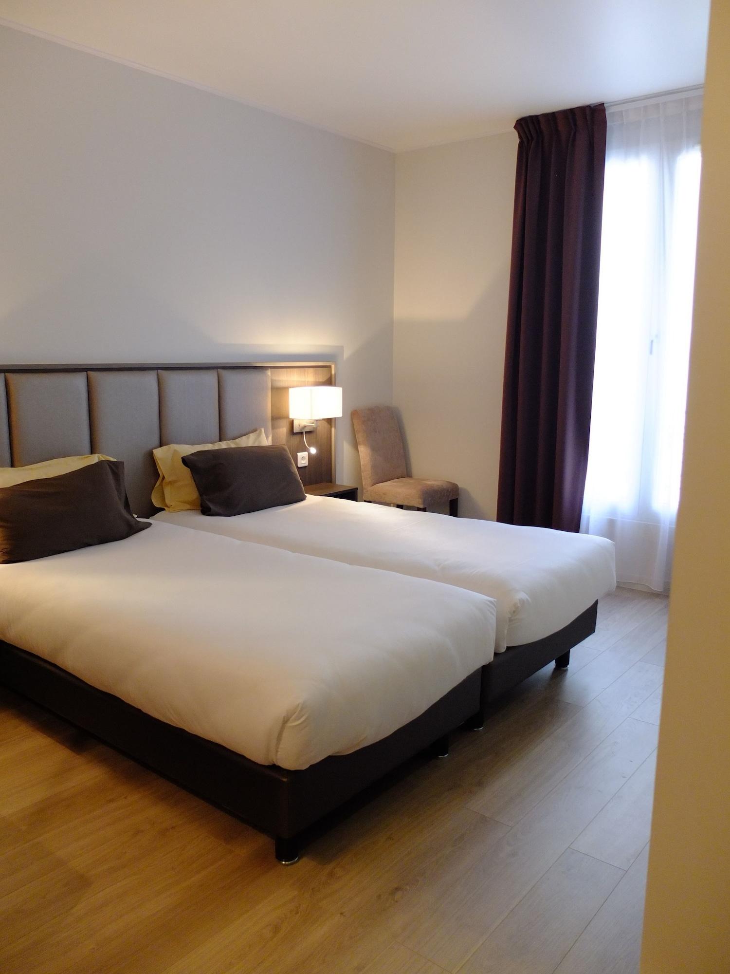 פריז Hotel De Flore - Montmartre מראה חיצוני תמונה