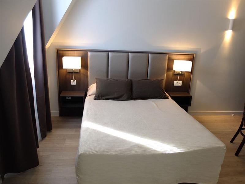 פריז Hotel De Flore - Montmartre מראה חיצוני תמונה