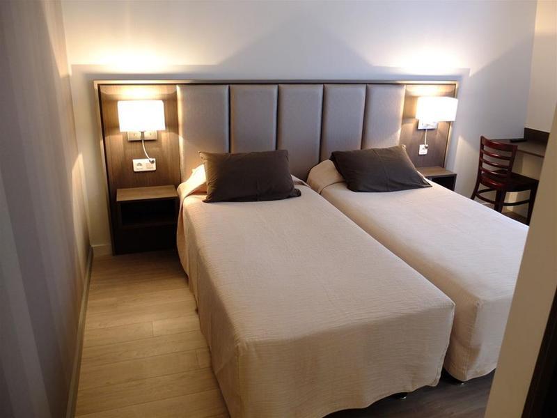 פריז Hotel De Flore - Montmartre מראה חיצוני תמונה
